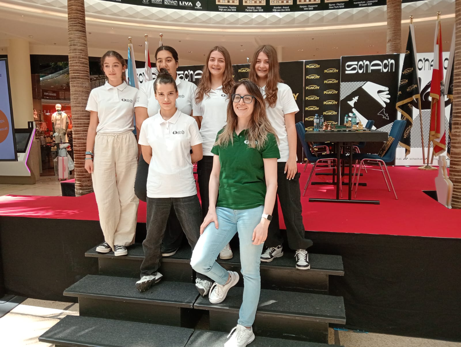 Follow our girls at the Grand Prix PLUSCITY!